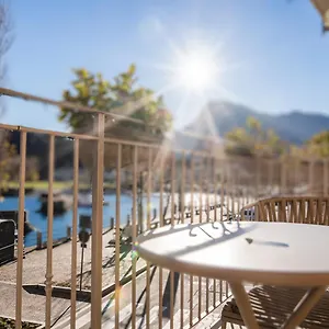 Luxury Rocopom - Front Hotel